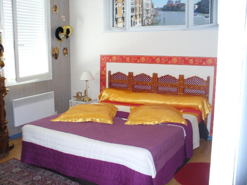 Chambre D'Hotes Dyrslot Saint-Denis-de-Pile Room photo
