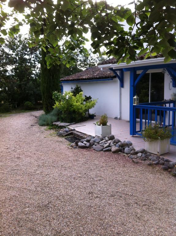 Chambre D'Hotes Dyrslot Saint-Denis-de-Pile Exterior photo